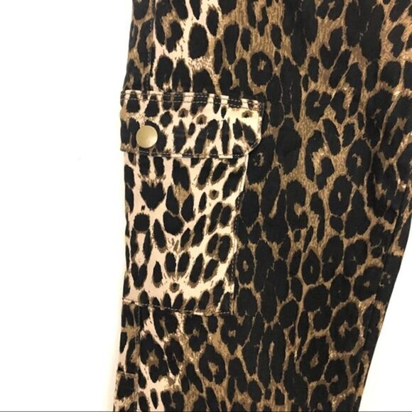 NEW SOFT Ashley Mason Cargo Skinny Leopard Print Pants 30” waist Pockets! - Picture 5 of 8